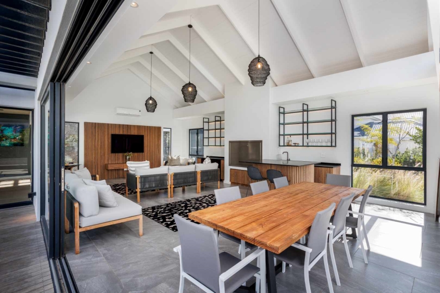 To Let 5 Bedroom Property for Rent in Val De Vie Estate Western Cape